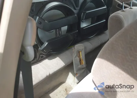 1998 Toyota Camry Le from USA, damaged, VIN 4T1BG22KXWU189980